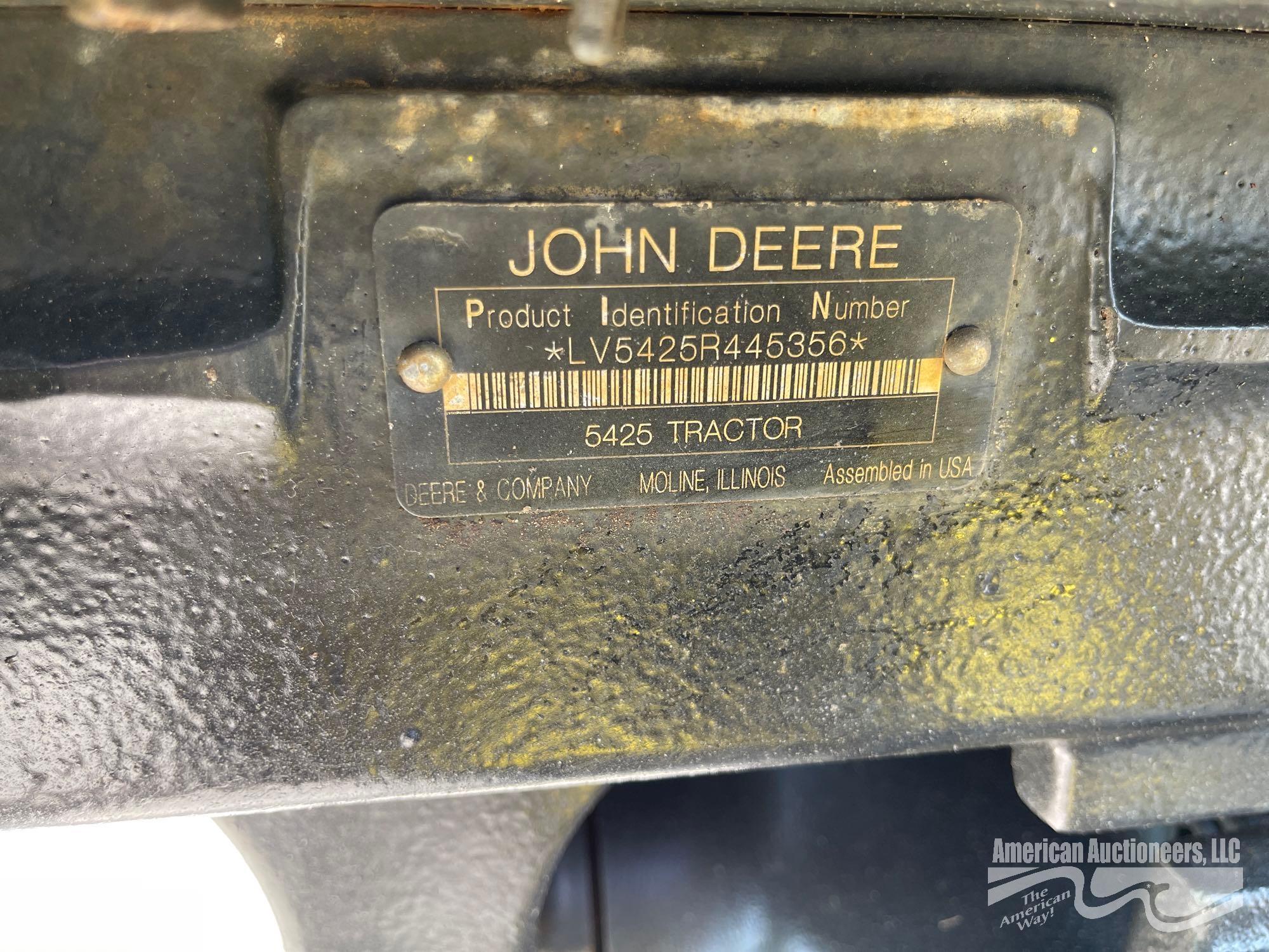 JOHN DEERE 5425 4 WHEEL DRIVE TRACTOR WITH FRONT END LOADER