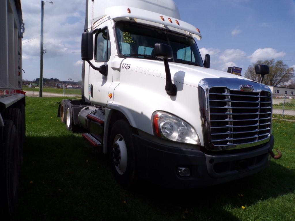 2017 Freightliner Cascadia Tandem Axle Day Cab Truck Tractor, Detroit dd15
