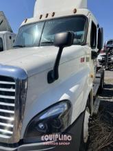 2015 FREIGHTLINER CASCADIA TANDEM AXLE DAY CAB
