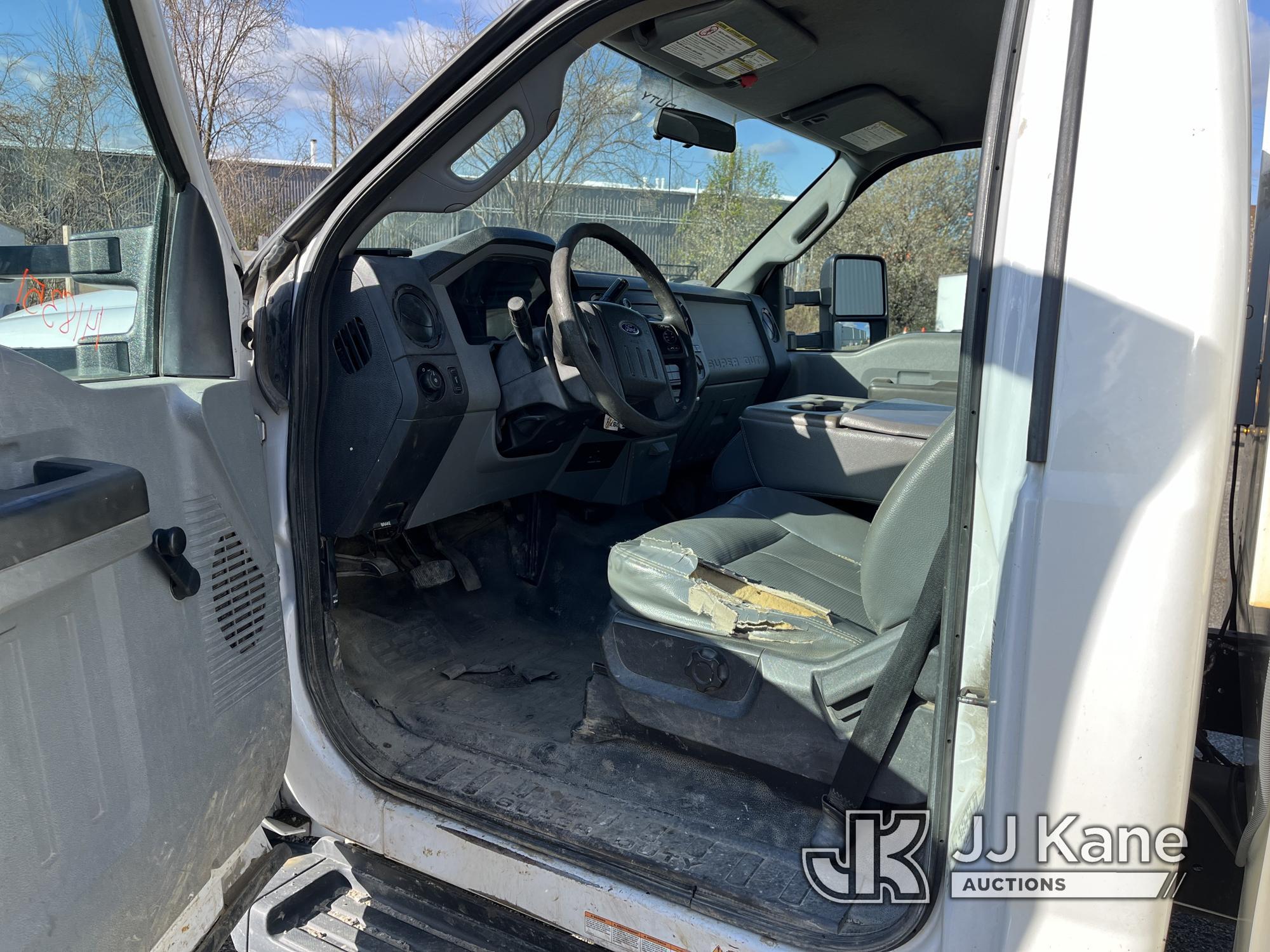 (Lemont Furnace, PA) 2016 Ford F450 Enclosed High-Top Service Truck Runs & Moves, Passenger Side Mir