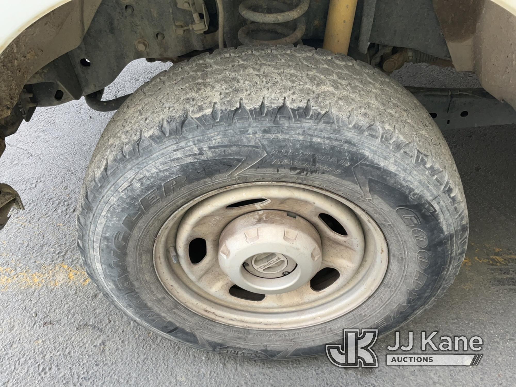 (Jurupa Valley, CA) 2013 Ford F250 4x4 Extended-Cab Service Truck Runs & Moves, Airbag Light On, Int