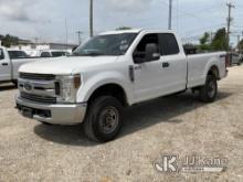2018 Ford F350 4x4 Extended-Cab Pickup Truck Runs & Moves) (Body Damage) (Seller States: Bad Trans