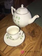 Teapot/cup/saucer donegal