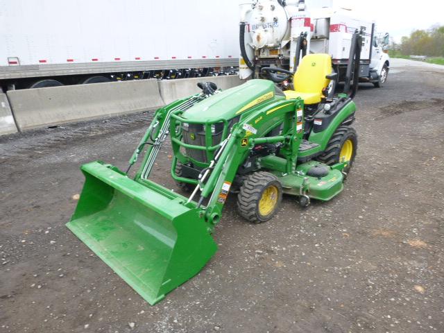 John Deere 1025R Tractor w/Loader (QEA 4327)