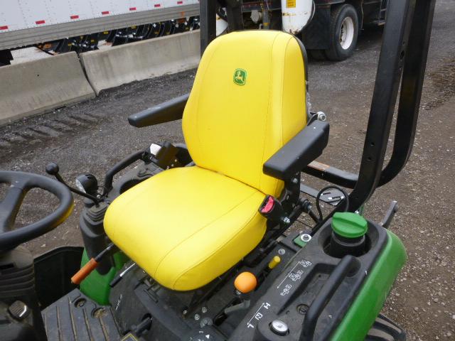 John Deere 1025R Tractor w/Loader (QEA 4327)