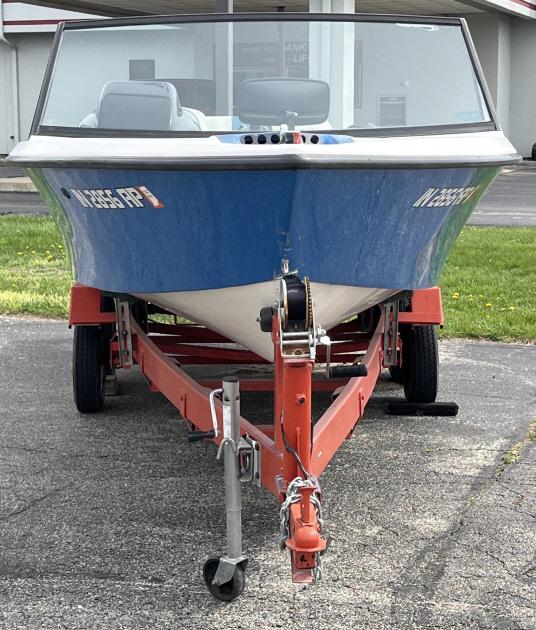 1988 American Skier Runabout Open Boat