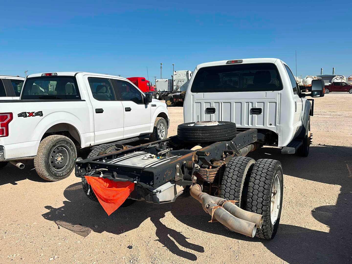 2016 FORD F-550 CAB AND CHASSIS