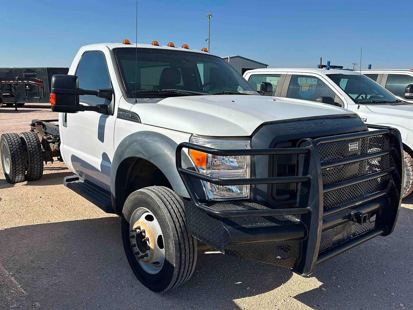 2016 FORD F-550 CAB AND CHASSIS