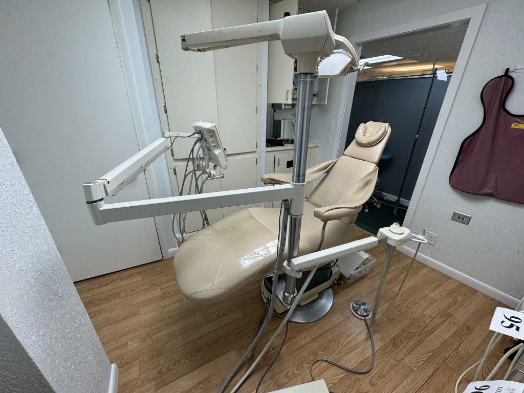 BEVER STATE DENTAL PATIENT CHAIR