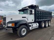 2002 MACK CL713 DUMP TRUCK VN:1M2AD62Y32M012049 powered by Mack diesel engine, equipped with power
