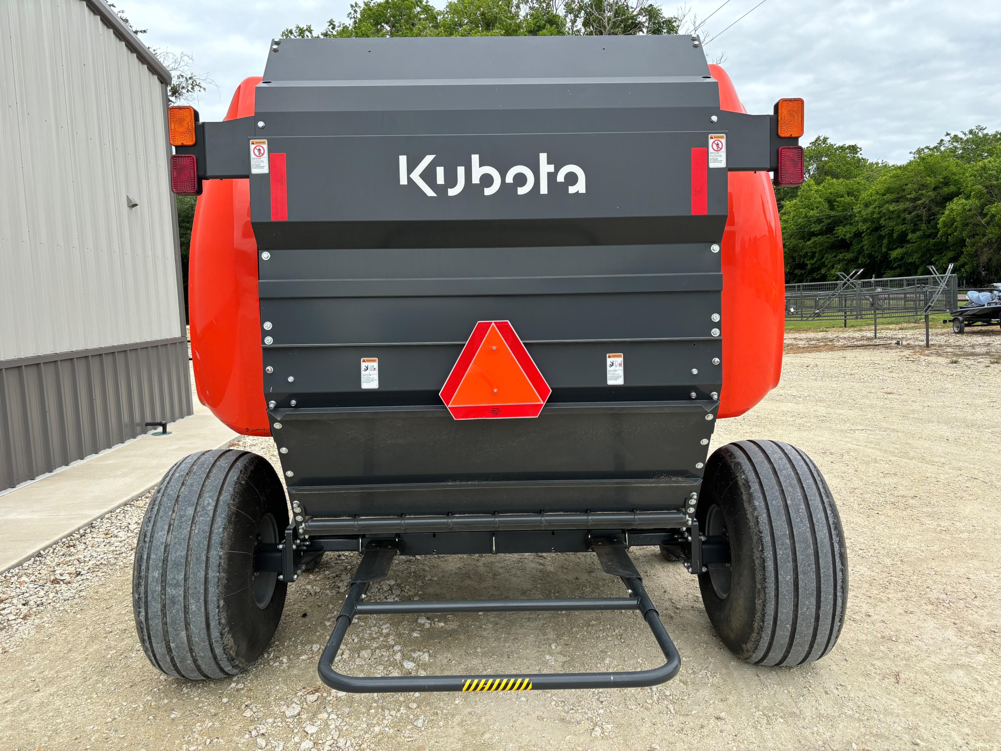 Kubota BV4580 Premium Round Baler