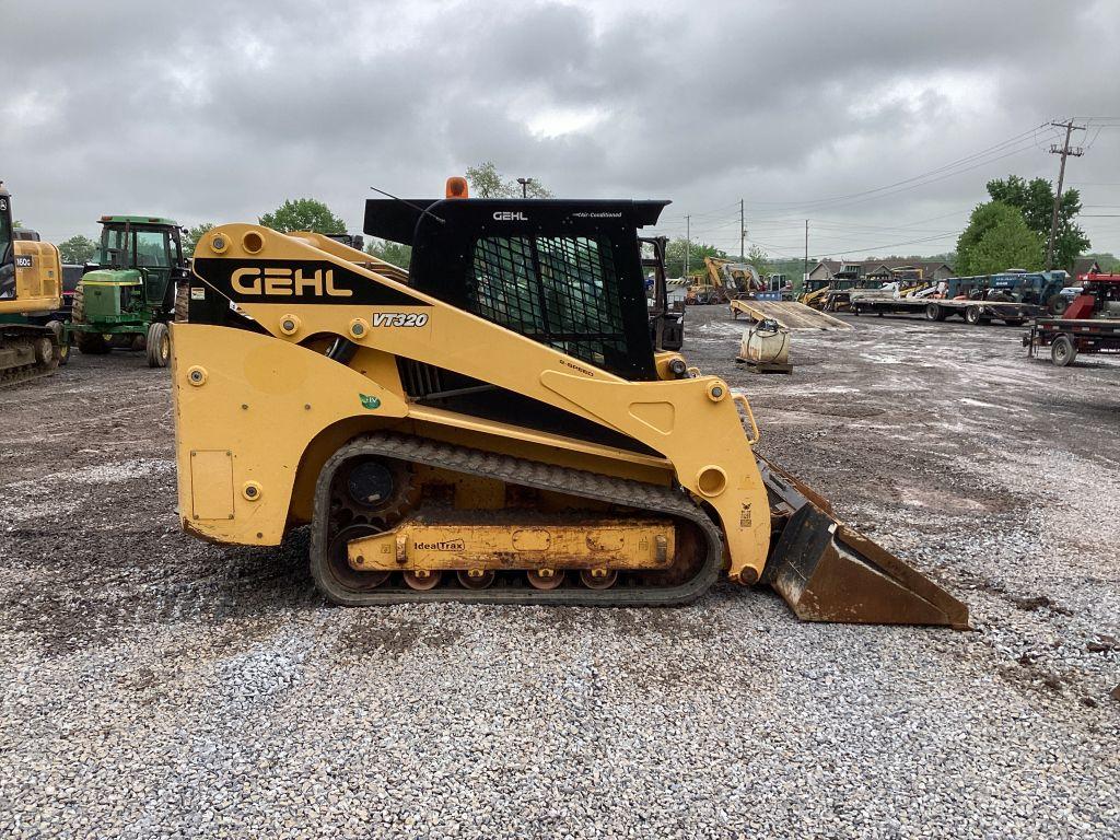 2020 GEHL VT320 SKID STEER LOADER