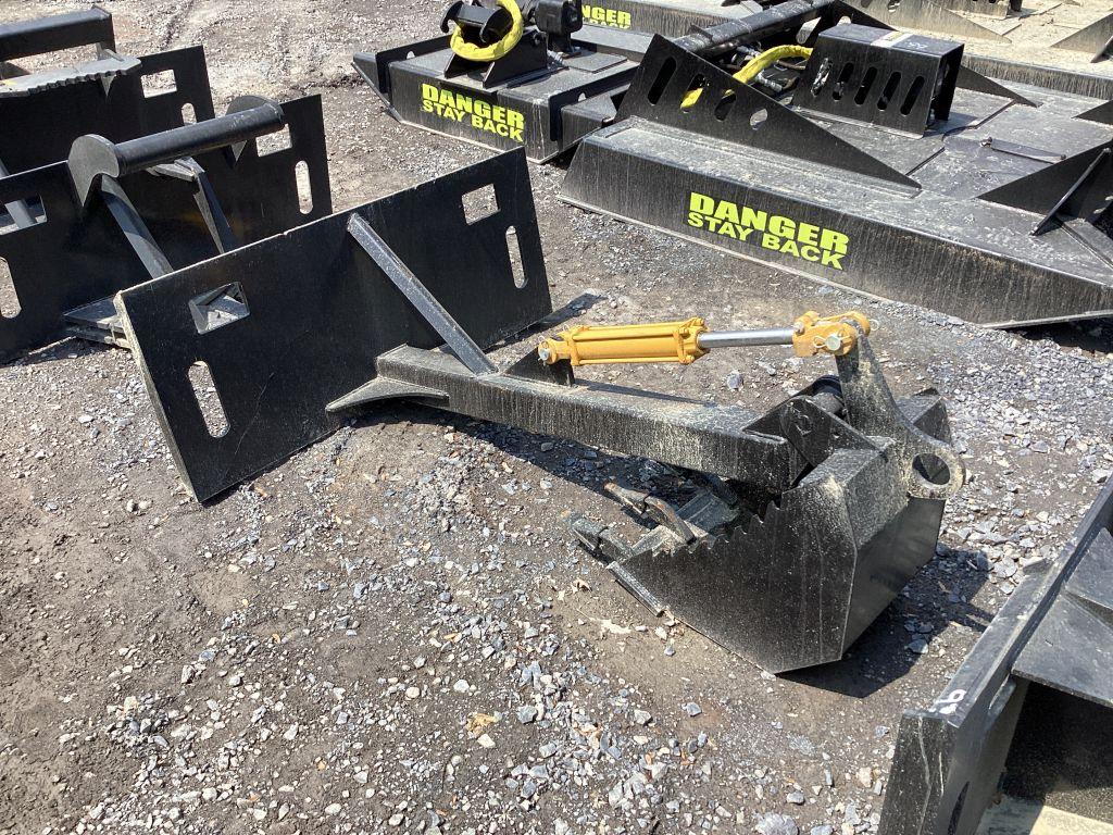 WILDCAT BACKHOE ATTACHMENT WITH 18" BUCKET