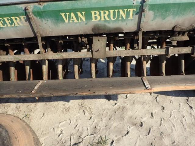 John Deere Van Brunt Grain Drill 17 Drops