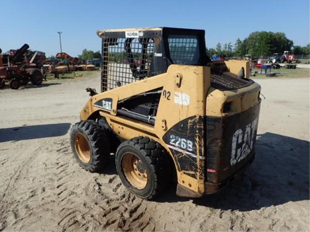 CAT 22B Skid Steer Loader (needs battery)