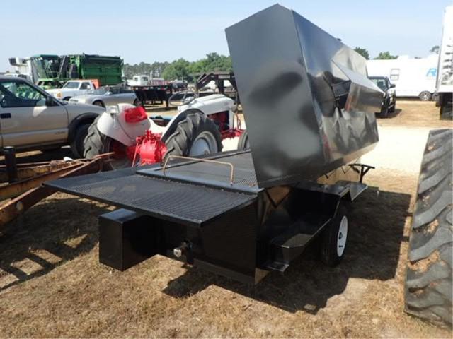 6ft LP Pig Cooker w/Smoke Box