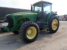 John Deere 8220