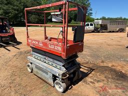 2015 SKYJACK SJIII 3219 SCISSOR LIFT