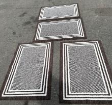 Set of 4 Rugs 45" x 40"