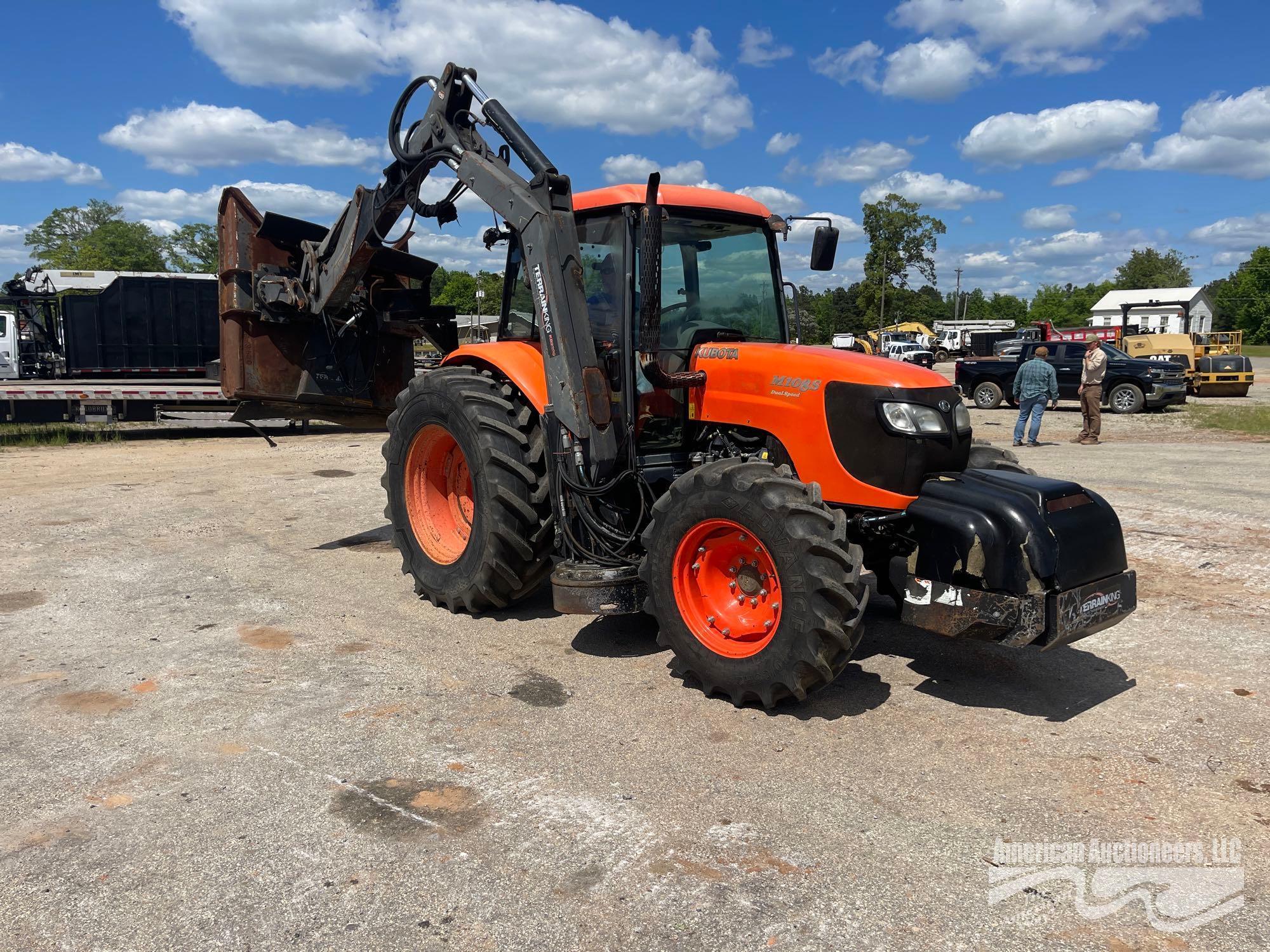 KUBOTA M1085 TRACTOR WITH SIDE ARM MOWER