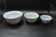 3 Hen Pottery Mixing Bowls
