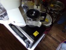 Toaster Oven, Black & Decker, Small Slow Cooker/Crock Pot  And Hamilton Bea