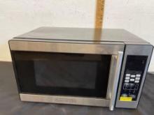Black & Decker microwave 700W