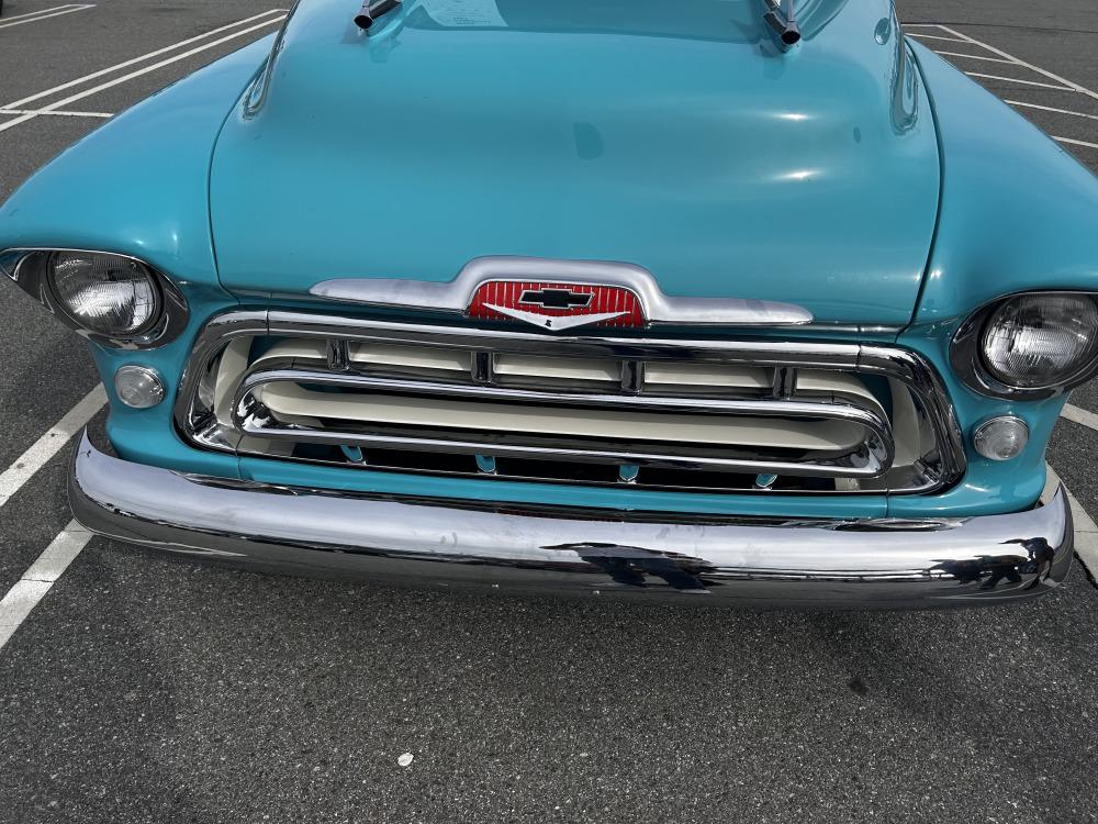 1957 Chevrolet 3124 Cameo pickup