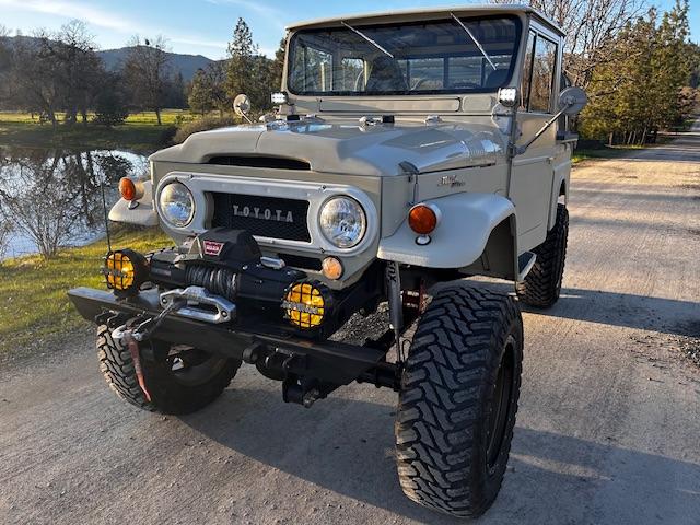 1965 Toyota FJ45 Landcruiser Custom