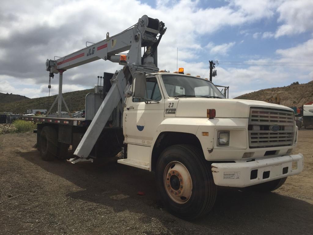 1991 JLG 100BT Crane,