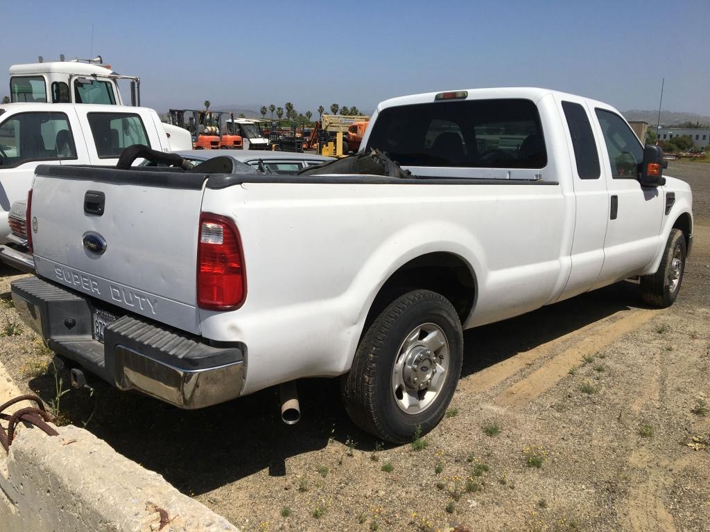 2010 Ford F250 Extended Cab Pickup,