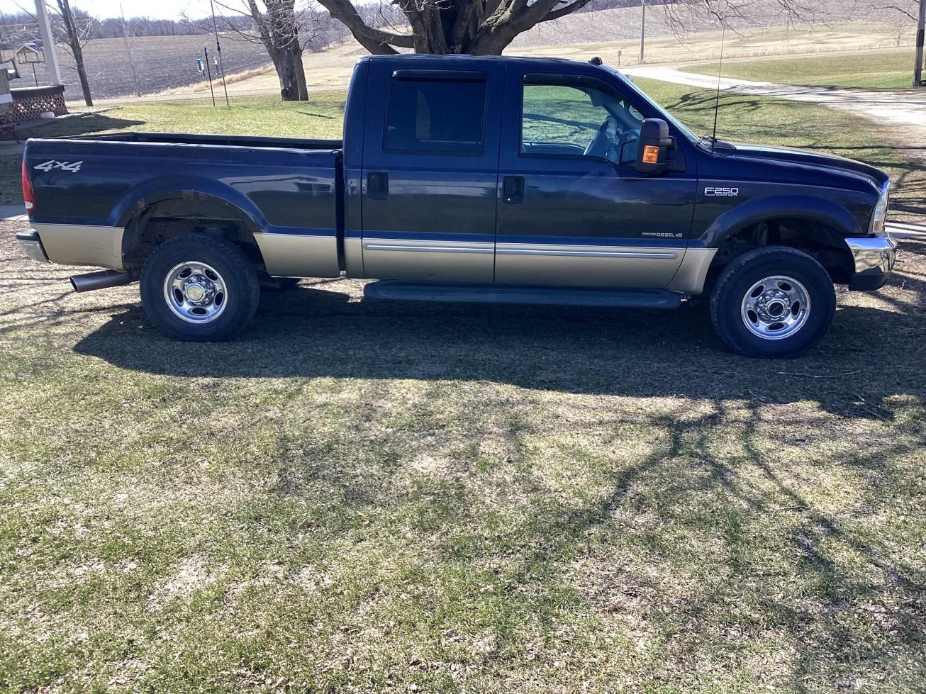 2000 Ford F250 Lariat Crew Cab, Diesel