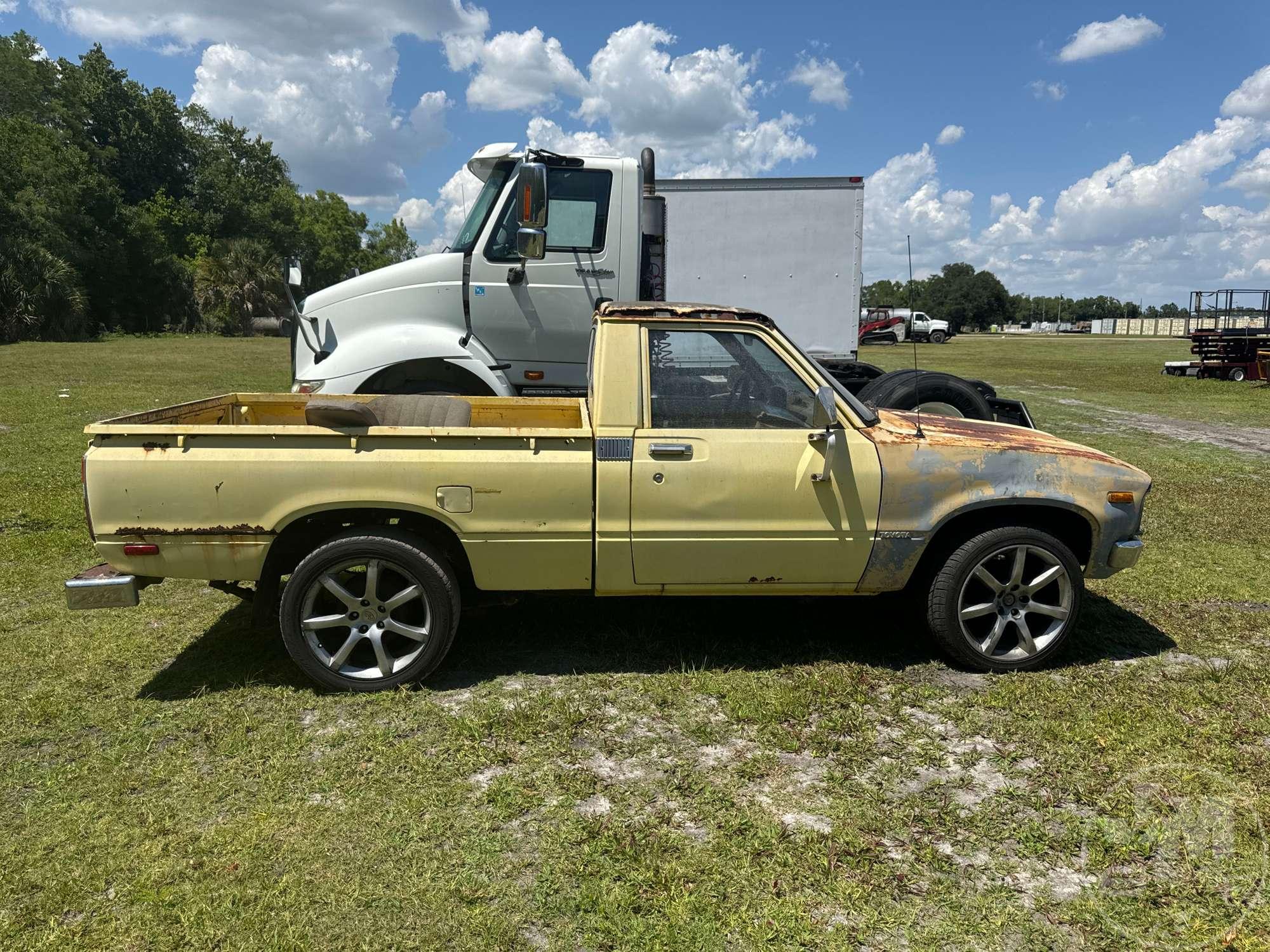 1979 TOYOTA  VIN: RN32023926 REGULAR CAB PICKUP