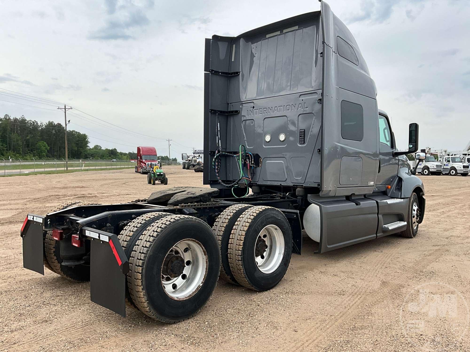 2019 INTERNATIONAL LT625 TANDEM AXLE TRUCK TRACTOR VIN: 3HSDZAPR2KN366156