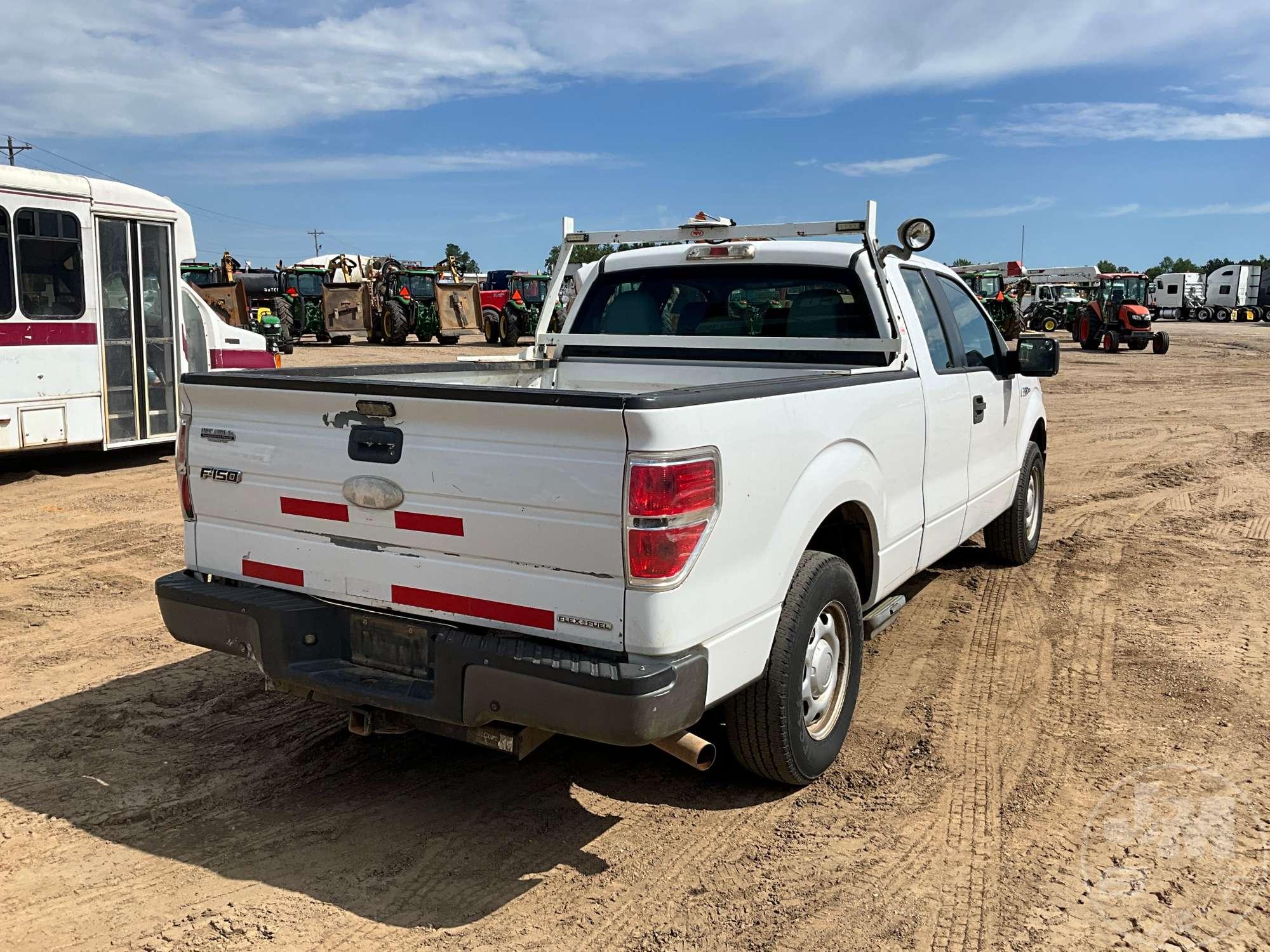 2011 FORD F-150 XL EXTENDED CAB PICKUP VIN: 1FTFX1CF8BKD98741