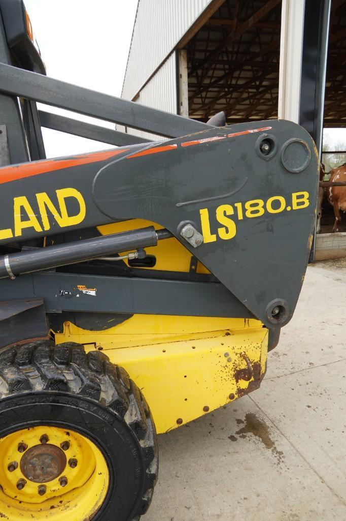 2005 New Holland LS180B Super Boom Skid Steer