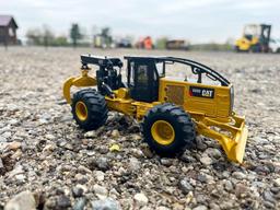 CAT 555D Wheel Skidder 1:50 Scale Replica - Die Cast Metal