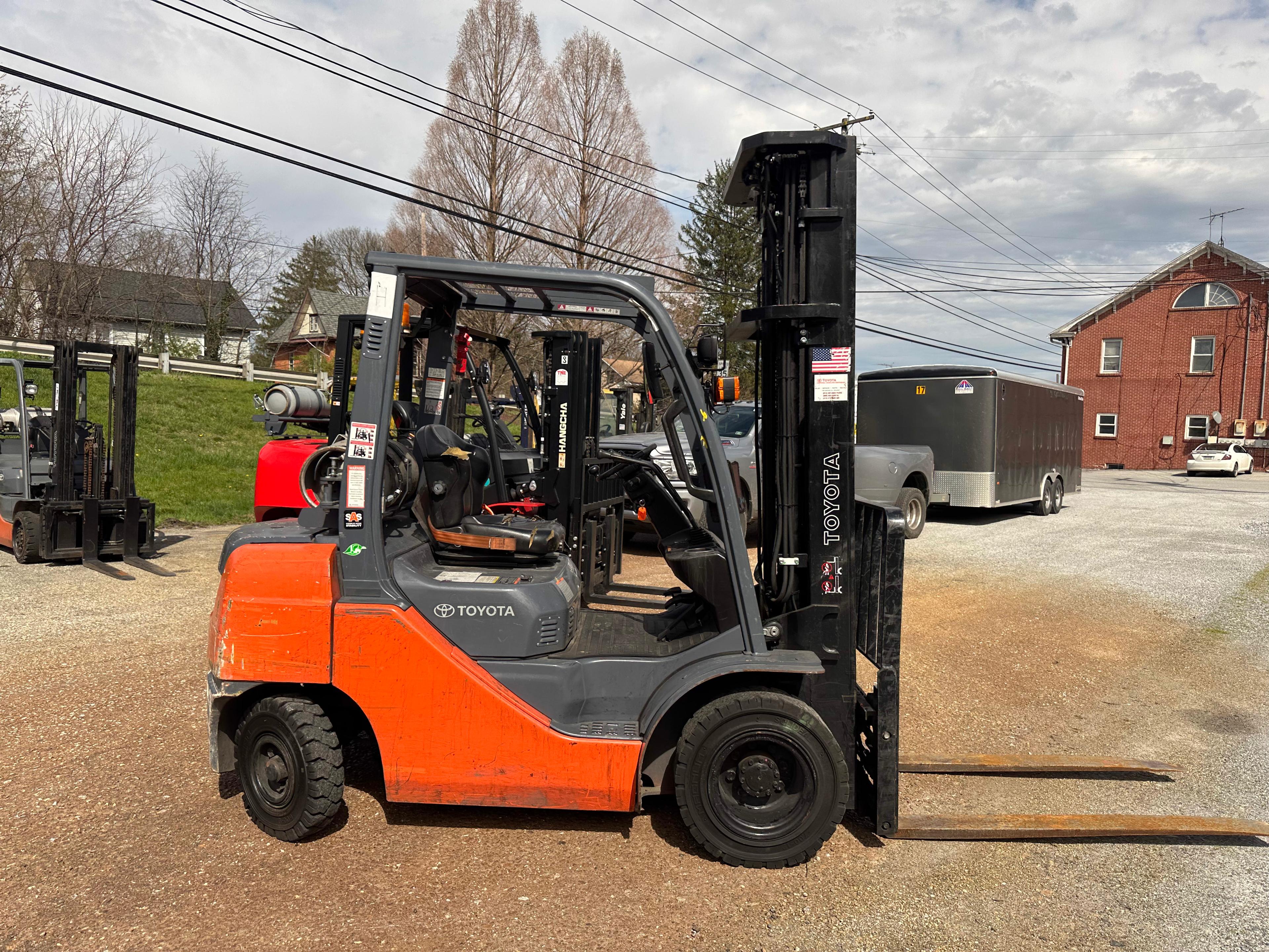 Totyota 5000lb. LP Forklift