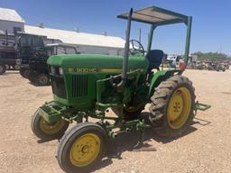 JD 900HC Tractor w/ cultivator