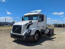 2018 VOLVO VNL64300 T/A DAYCAB