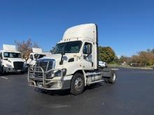 2018 FREIGHTLINER CASCADIA S/A DAYCAB