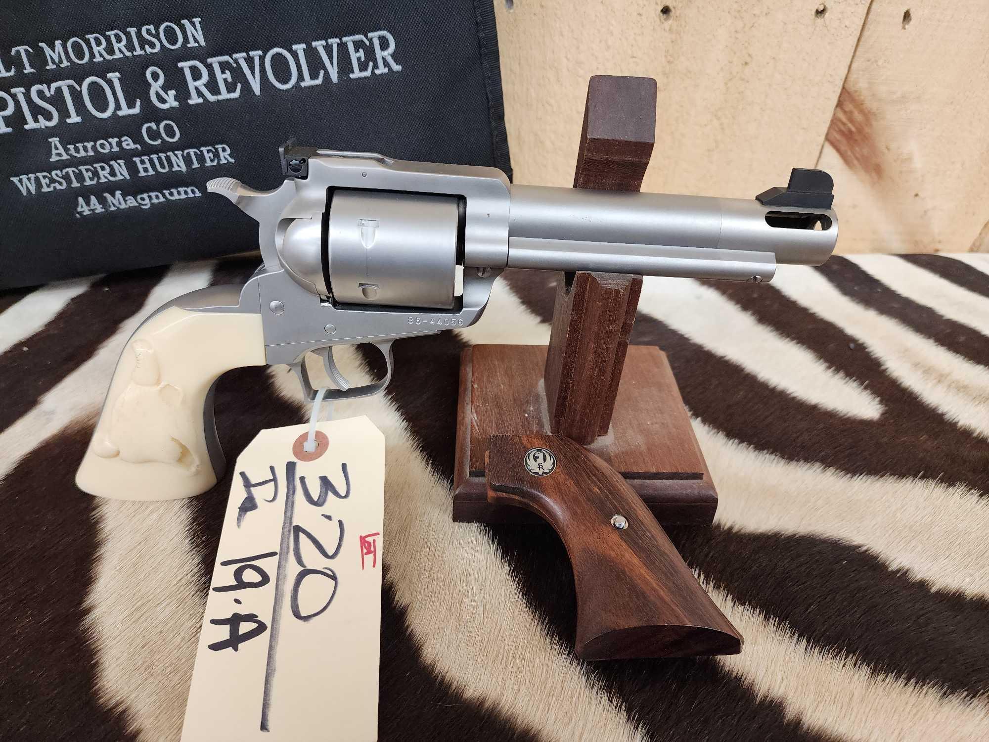 Ruger New Model Super Blackhawk. 44 Mag Revolver