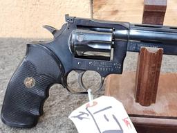 Dan Wesson Model 15 -2VH 357 Mag Revolver