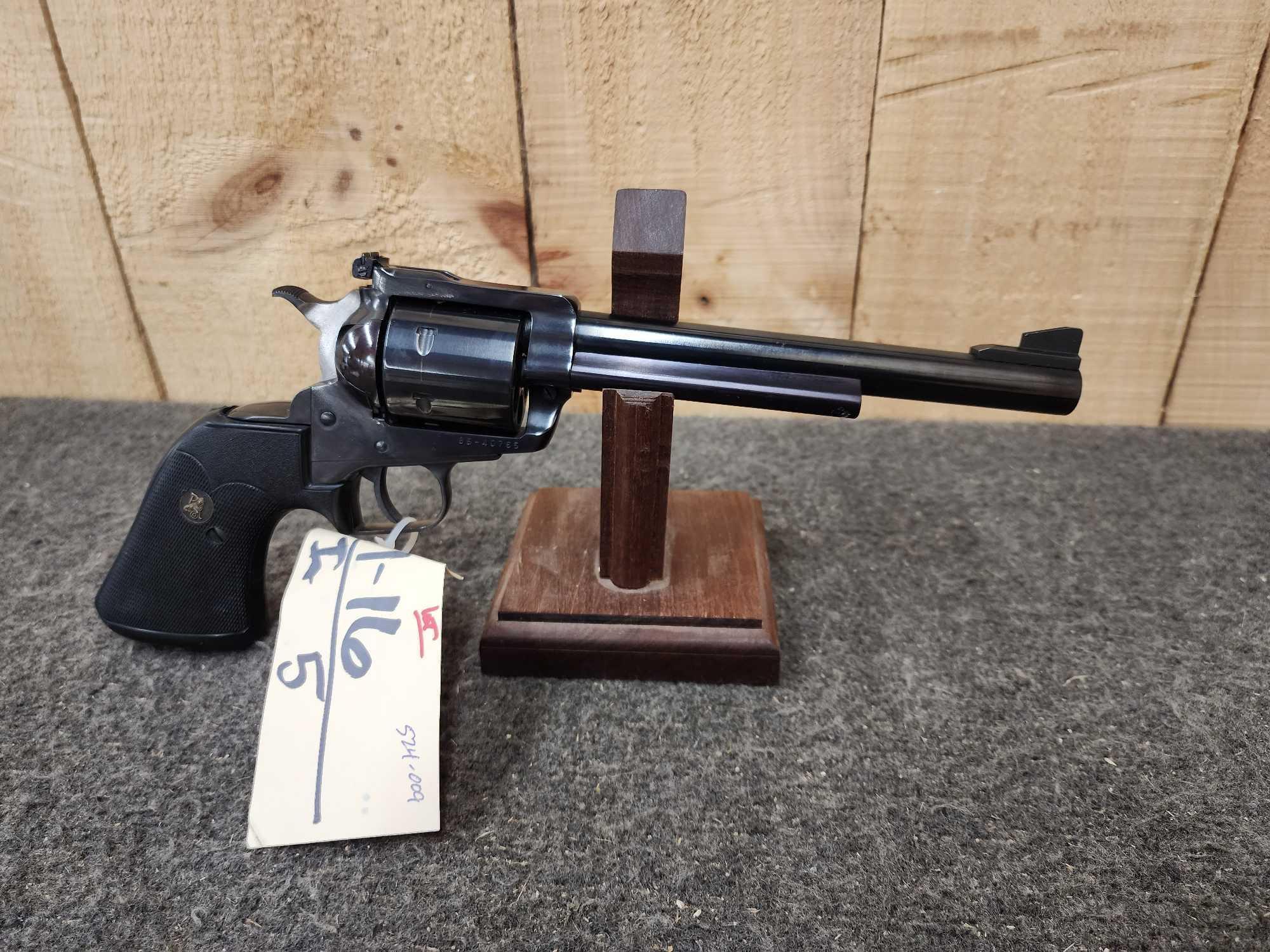 Ruger New Model Super Blackhawk. 44 Mag Revolver