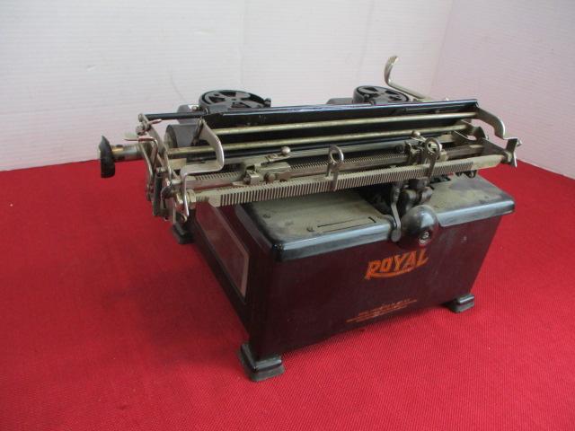 *Royal Typewriter Co. Visible Side Cast Iron Cash Register