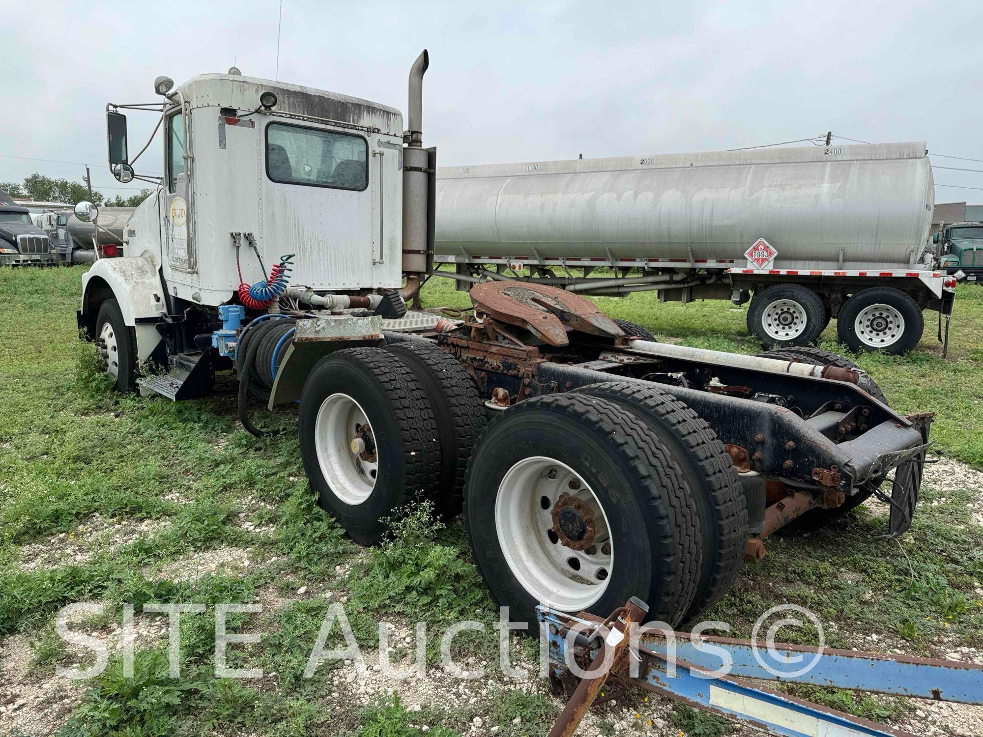 1997 Kenworth T800 T/A Daycab Truck Tractor