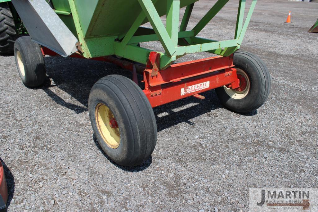 Parker 2600 400bu gravity wagon