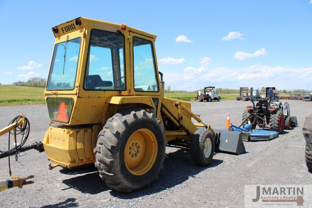 Ford Industrial tractor