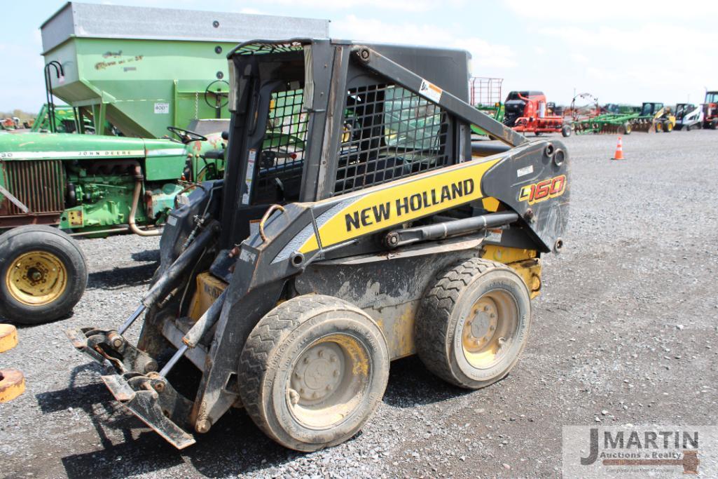 NH L160 skid loader