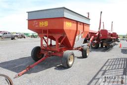 H&S 300bu gravity wagon